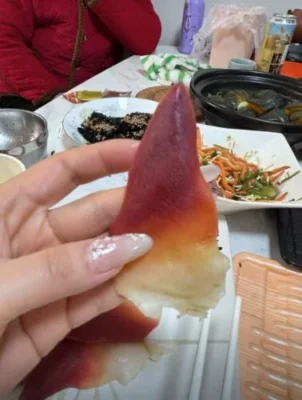 Click to view full screen Extra Large Sashimi-Grade Arctic Surf Clam photo review